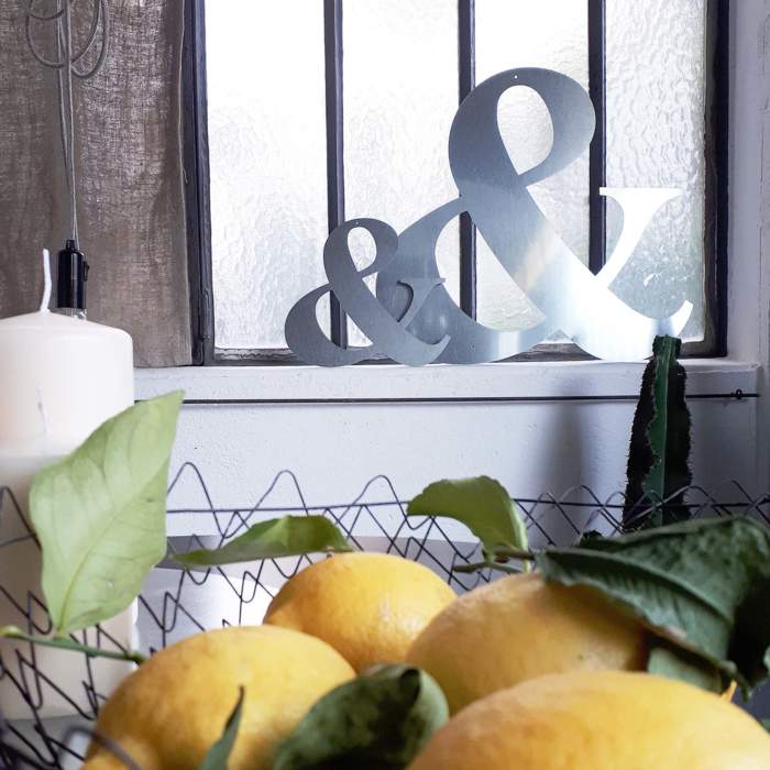 Esperluette en métal galvanisé